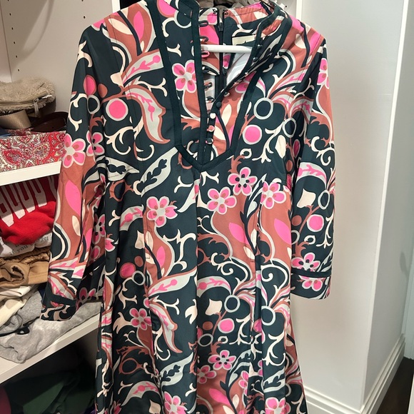 Tuckernuck Dresses & Skirts - Tuckernuck Pink and Blue Bishop Sleeve Dress